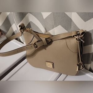 Dooney and Bourke Leather Xbody/shoulder bag